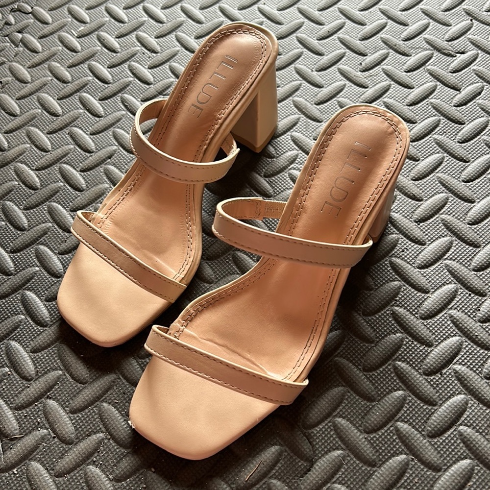 Stewpot Nude Heels